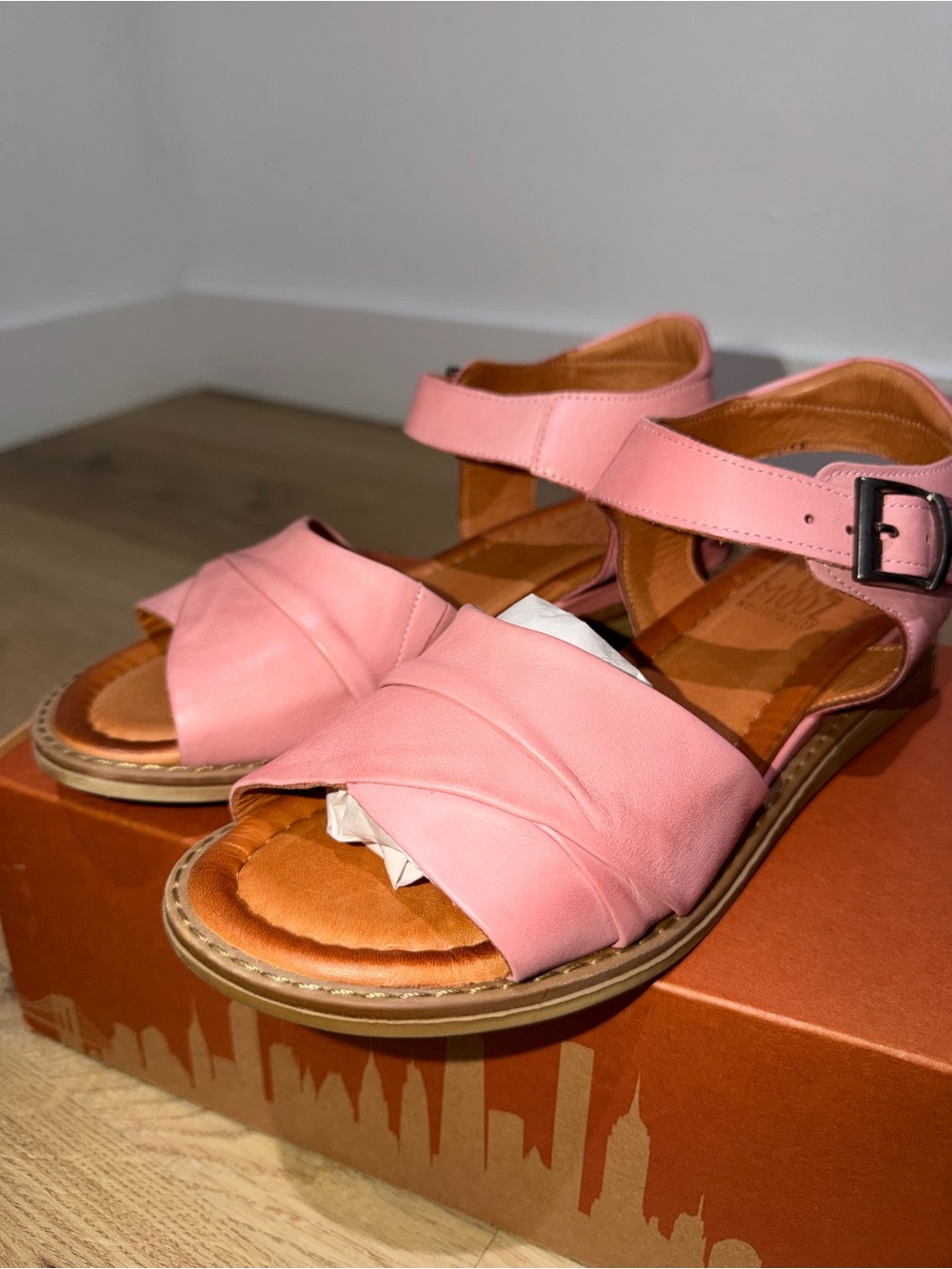 Miz Mooz Coral Pink Leather Crisscross Ankle-Strap Sandals Size 38